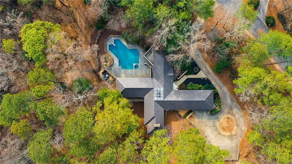 5775 Winterthur Lane Nw, Sandy Springs, Georgia 30328, 3 Bedrooms Bedrooms, ,3 BathroomsBathrooms,Residential,For Sale,5775 Winterthur Lane Nw,7720065