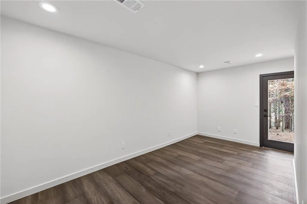 5775 Winterthur Lane Nw, Sandy Springs, Georgia 30328, 3 Bedrooms Bedrooms, ,3 BathroomsBathrooms,Residential,For Sale,5775 Winterthur Lane Nw,7720065