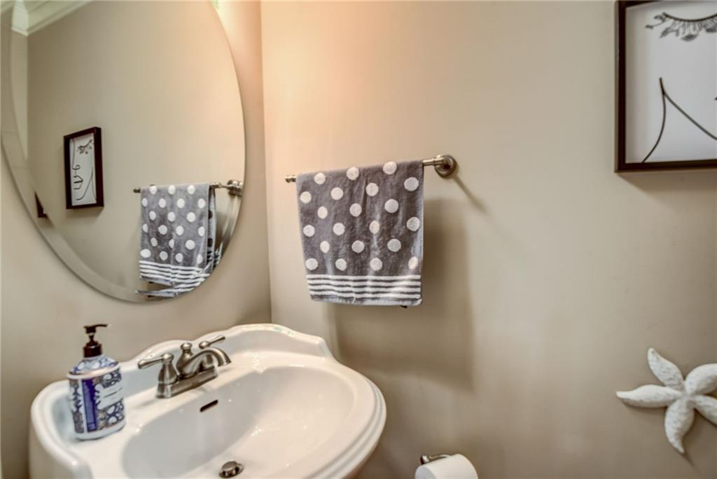 919 Telfair Close Unit 22, Atlanta, Georgia 30350, 3 Bedrooms Bedrooms, ,3 BathroomsBathrooms,Residential,Sold,919 Telfair Close Unit 22,7275190