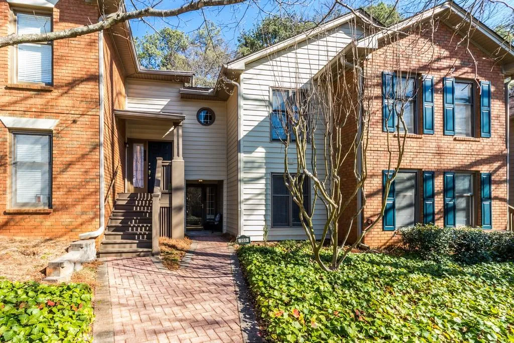 103 Garden Court, Atlanta, Georgia 30328, 3 Bedrooms Bedrooms, ,2 BathroomsBathrooms,Residential,Sold,103 Garden Court,6505982