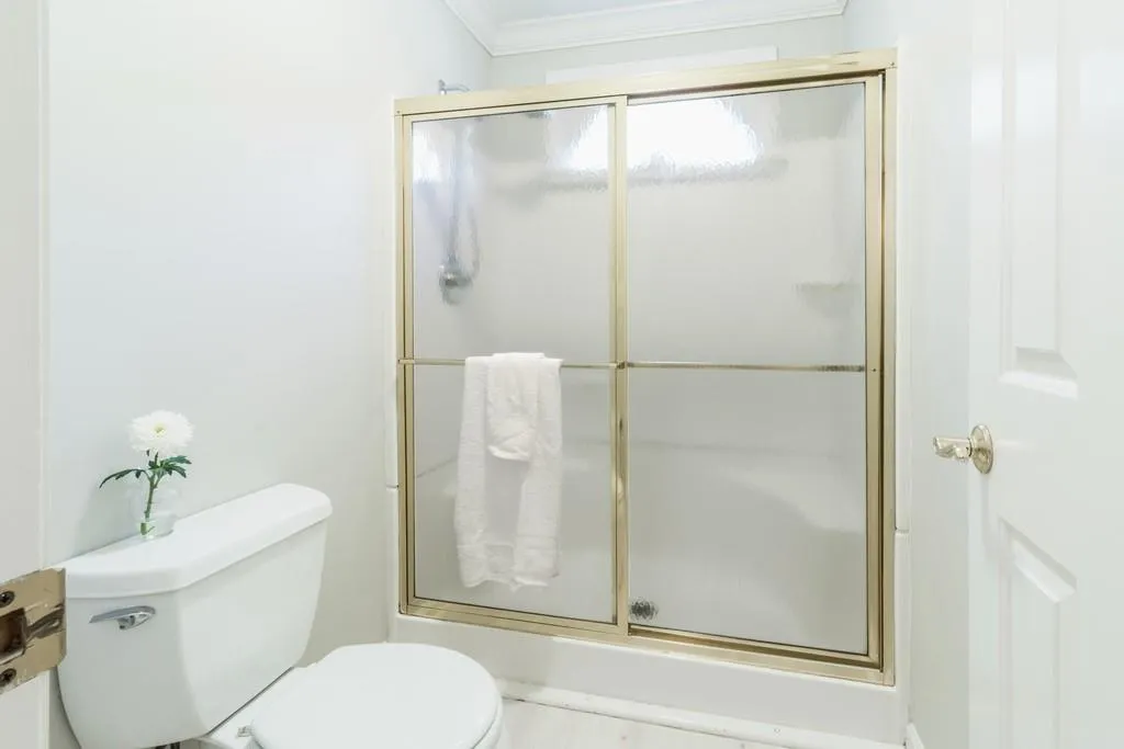 103 Garden Court, Atlanta, Georgia 30328, 3 Bedrooms Bedrooms, ,2 BathroomsBathrooms,Residential,Sold,103 Garden Court,6505982