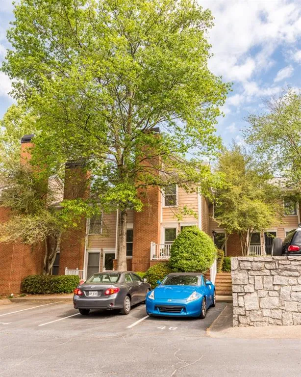 7500 Roswell Road Unit 21, Atlanta, Georgia 30350, 2 Bedrooms Bedrooms, ,2 BathroomsBathrooms,Residential,Sold,7500 Roswell Road Unit 21,5838920