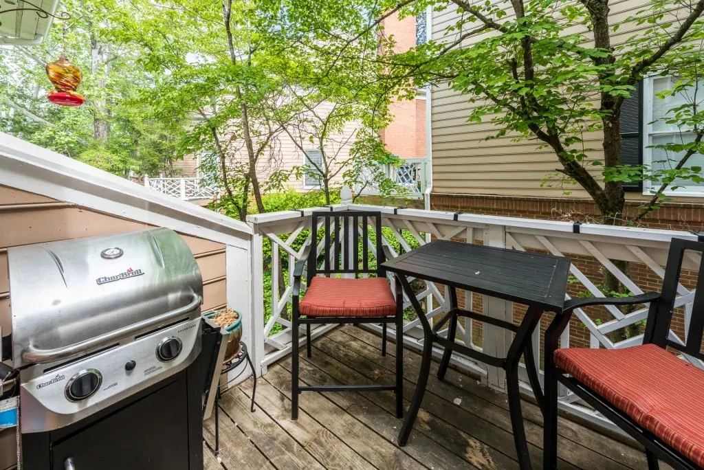 7500 Roswell Road Unit 21, Atlanta, Georgia 30350, 2 Bedrooms Bedrooms, ,2 BathroomsBathrooms,Residential,Sold,7500 Roswell Road Unit 21,5838920