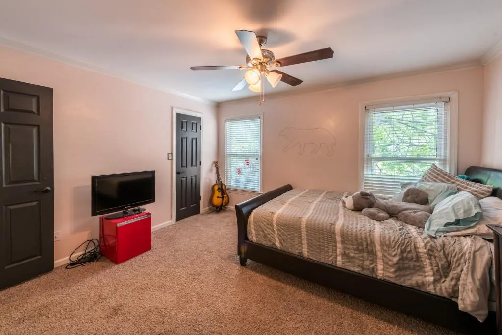 7500 Roswell Road Unit 21, Atlanta, Georgia 30350, 2 Bedrooms Bedrooms, ,2 BathroomsBathrooms,Residential,Sold,7500 Roswell Road Unit 21,5838920