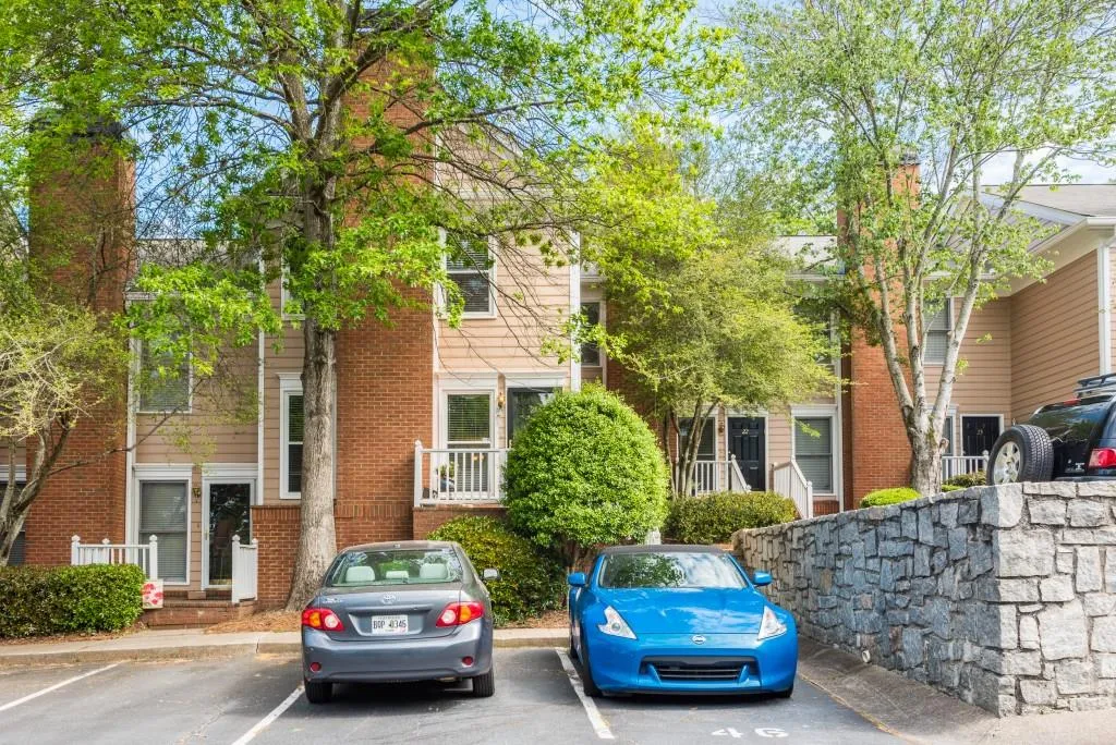 7500 Roswell Road Unit 21, Atlanta, Georgia 30350, 2 Bedrooms Bedrooms, ,2 BathroomsBathrooms,Residential,Sold,7500 Roswell Road Unit 21,5838920