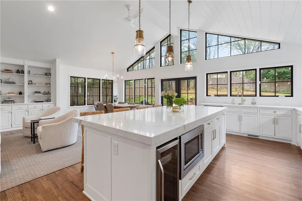951 Northcliffe Drive Nw, Atlanta, Georgia 30318, 4 Bedrooms Bedrooms, 0 ,3 BathroomsBathrooms,Residential,For Sale,951 Northcliffe Drive Nw,7749121