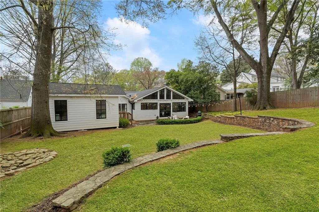 951 Northcliffe Drive Nw, Atlanta, Georgia 30318, 4 Bedrooms Bedrooms, 0 ,3 BathroomsBathrooms,Residential,For Sale,951 Northcliffe Drive Nw,7749121