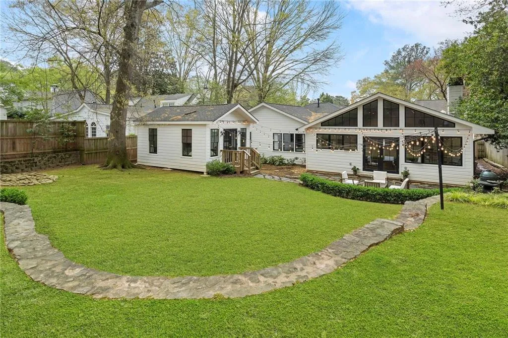 951 Northcliffe Drive Nw, Atlanta, Georgia 30318, 4 Bedrooms Bedrooms, 0 ,3 BathroomsBathrooms,Residential,For Sale,951 Northcliffe Drive Nw,7749121