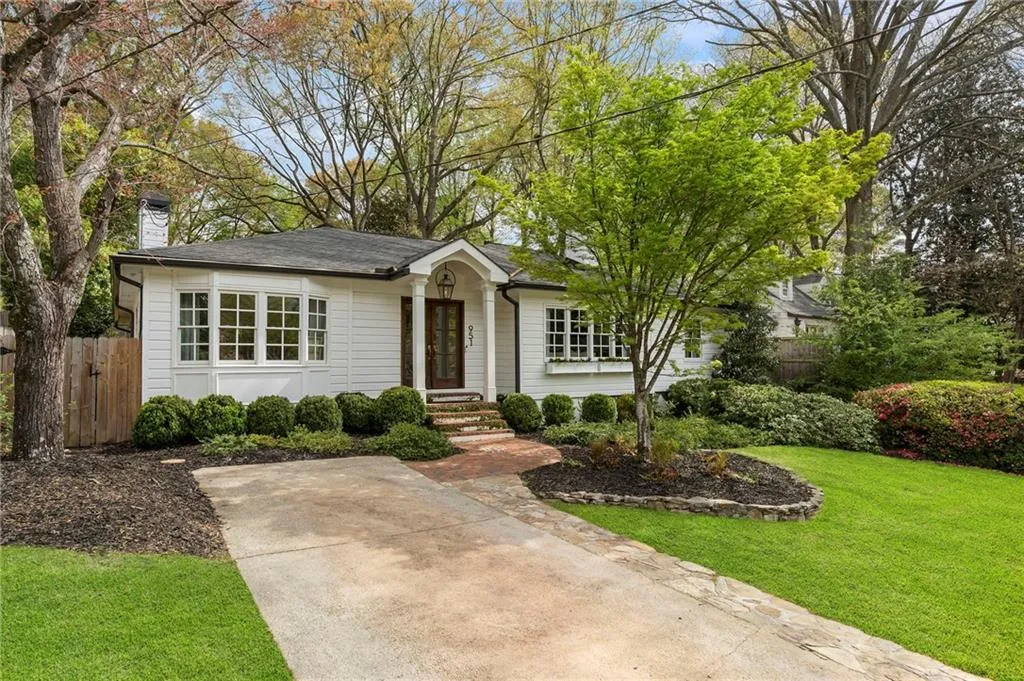 951 Northcliffe Drive Nw, Atlanta, Georgia 30318, 4 Bedrooms Bedrooms, 0 ,3 BathroomsBathrooms,Residential,For Sale,951 Northcliffe Drive Nw,7749121