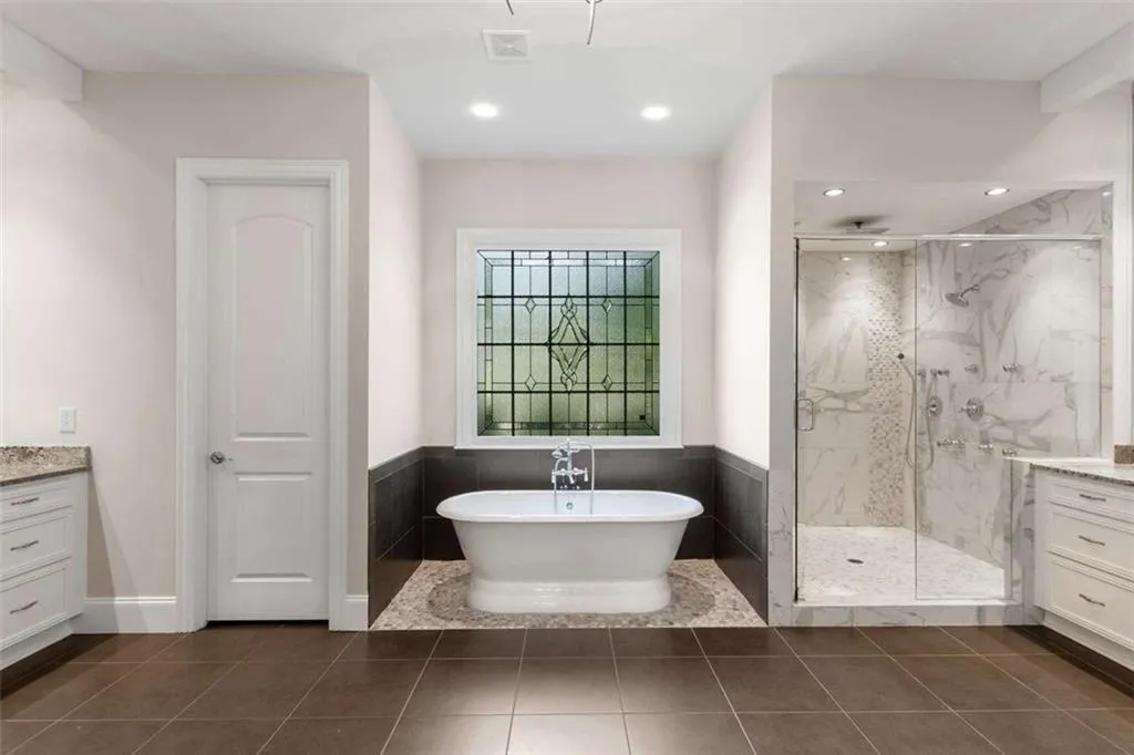 100 Dunwoody Creek Court, Sandy Springs, Georgia 30350, 5 Bedrooms Bedrooms, ,7 BathroomsBathrooms,Residential,Sold,100 Dunwoody Creek Court,7438880