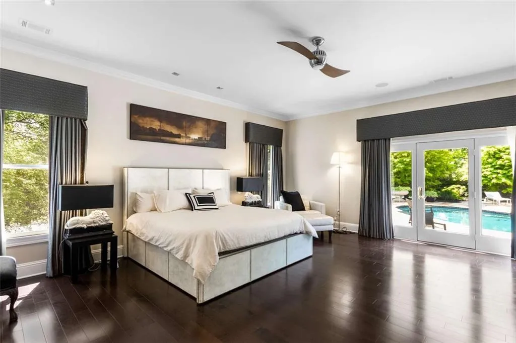 100 Dunwoody Creek Court, Sandy Springs, Georgia 30350, 5 Bedrooms Bedrooms, ,7 BathroomsBathrooms,Residential,Sold,100 Dunwoody Creek Court,7438880