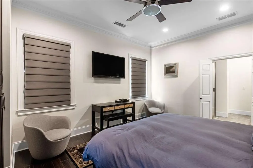 100 Dunwoody Creek Court, Sandy Springs, Georgia 30350, 5 Bedrooms Bedrooms, ,7 BathroomsBathrooms,Residential,Sold,100 Dunwoody Creek Court,7438880