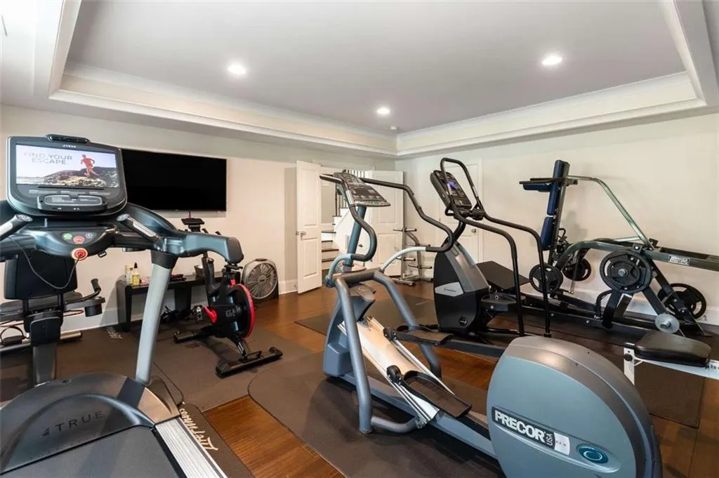 100 Dunwoody Creek Court, Sandy Springs, Georgia 30350, 5 Bedrooms Bedrooms, ,7 BathroomsBathrooms,Residential,Sold,100 Dunwoody Creek Court,7438880