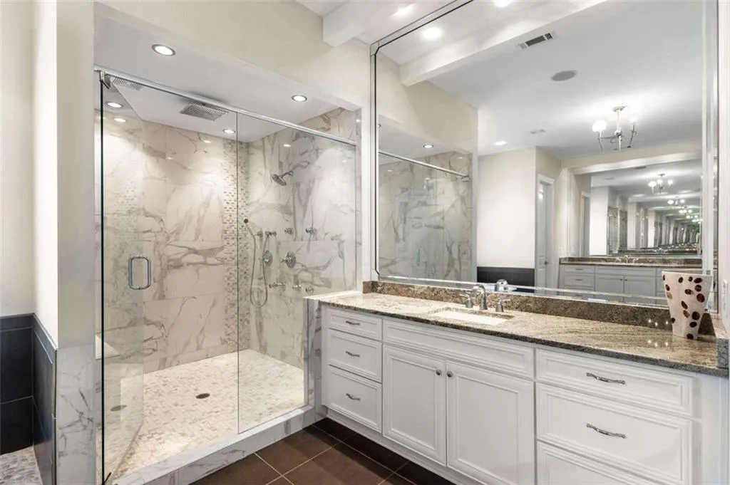 100 Dunwoody Creek Court, Sandy Springs, Georgia 30350, 5 Bedrooms Bedrooms, ,7 BathroomsBathrooms,Residential,Sold,100 Dunwoody Creek Court,7438880