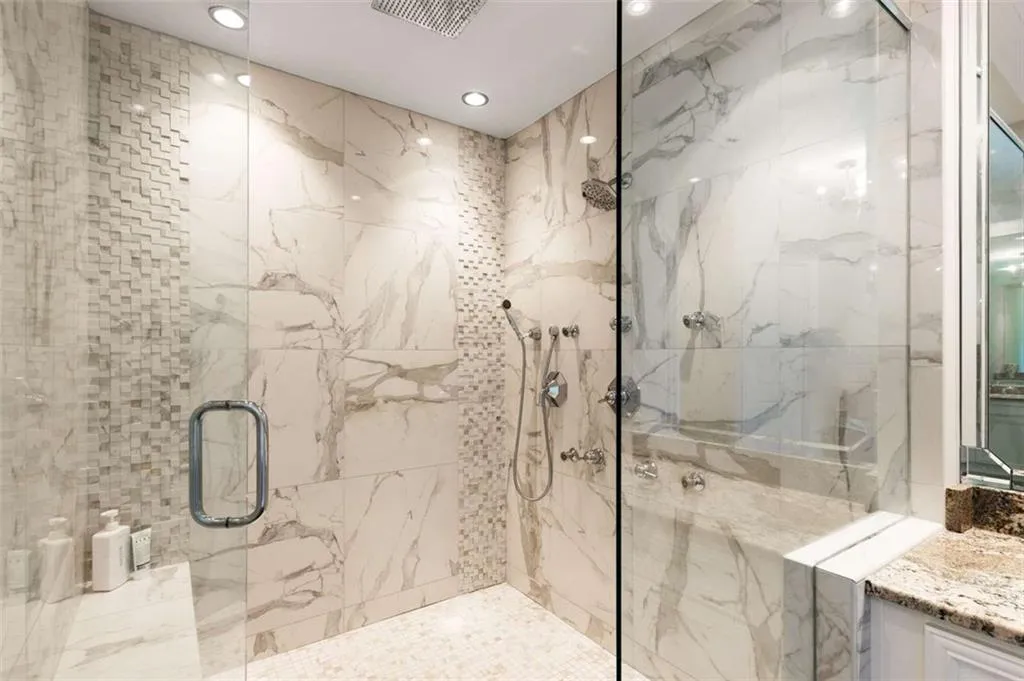 100 Dunwoody Creek Court, Sandy Springs, Georgia 30350, 5 Bedrooms Bedrooms, ,7 BathroomsBathrooms,Residential,Sold,100 Dunwoody Creek Court,7438880