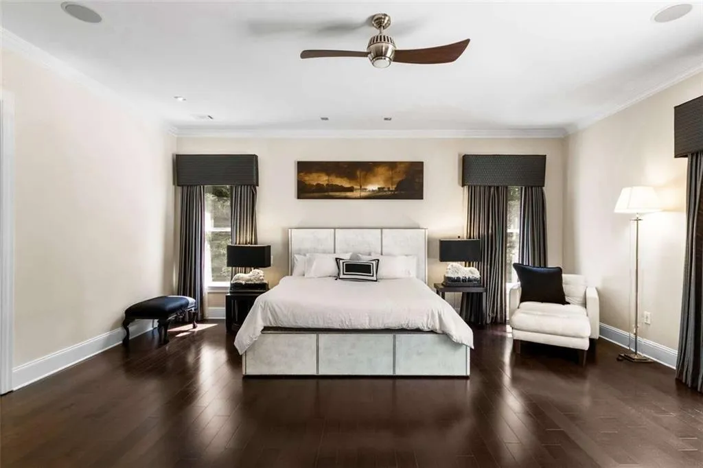 100 Dunwoody Creek Court, Sandy Springs, Georgia 30350, 5 Bedrooms Bedrooms, ,7 BathroomsBathrooms,Residential,Sold,100 Dunwoody Creek Court,7438880