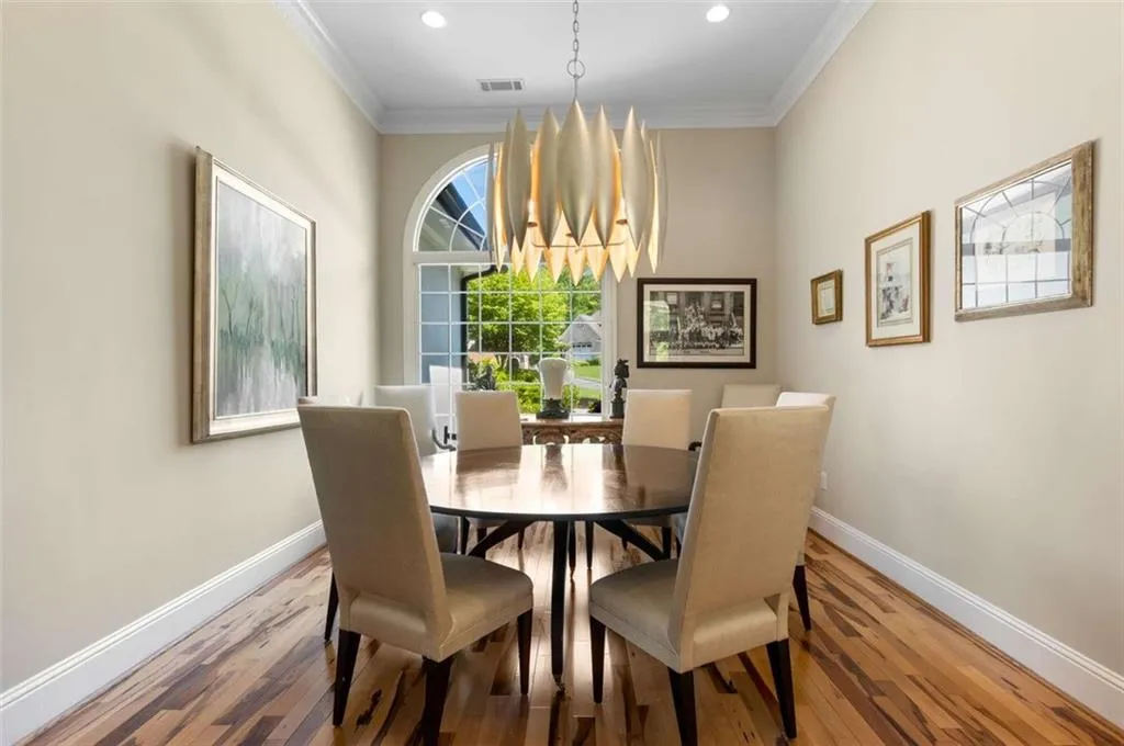 100 Dunwoody Creek Court, Sandy Springs, Georgia 30350, 5 Bedrooms Bedrooms, ,7 BathroomsBathrooms,Residential,Sold,100 Dunwoody Creek Court,7438880