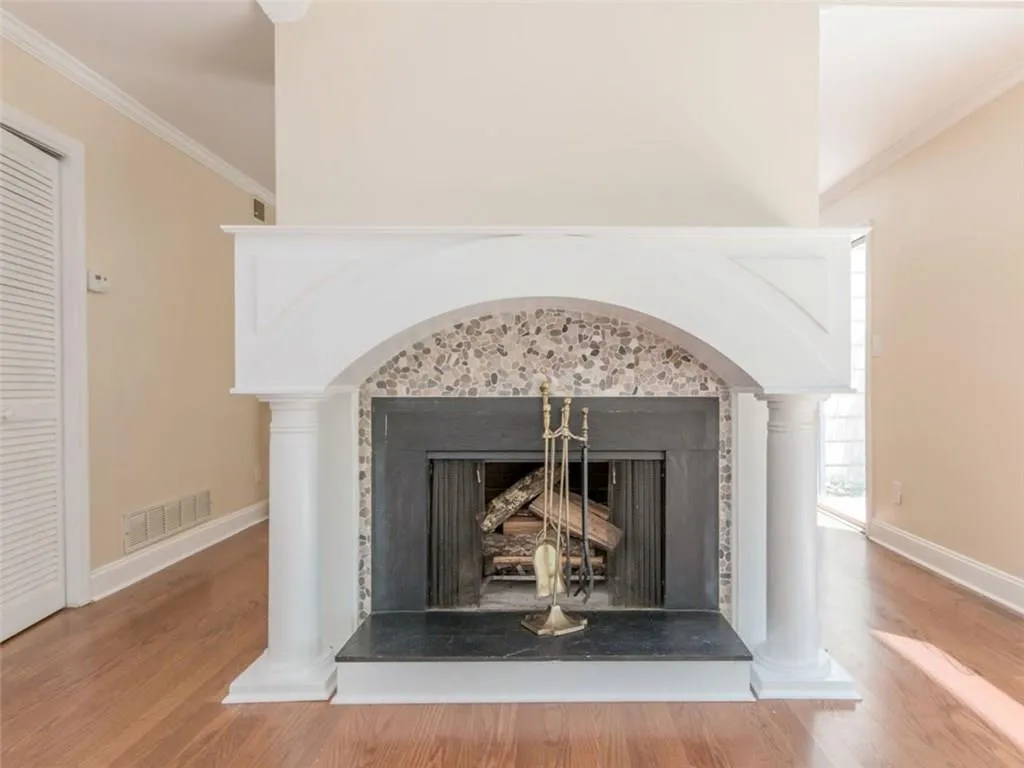 82 Forrest Place, Atlanta, Georgia 30328, 3 Bedrooms Bedrooms, ,2 BathroomsBathrooms,Residential,Sold,82 Forrest Place,5696263