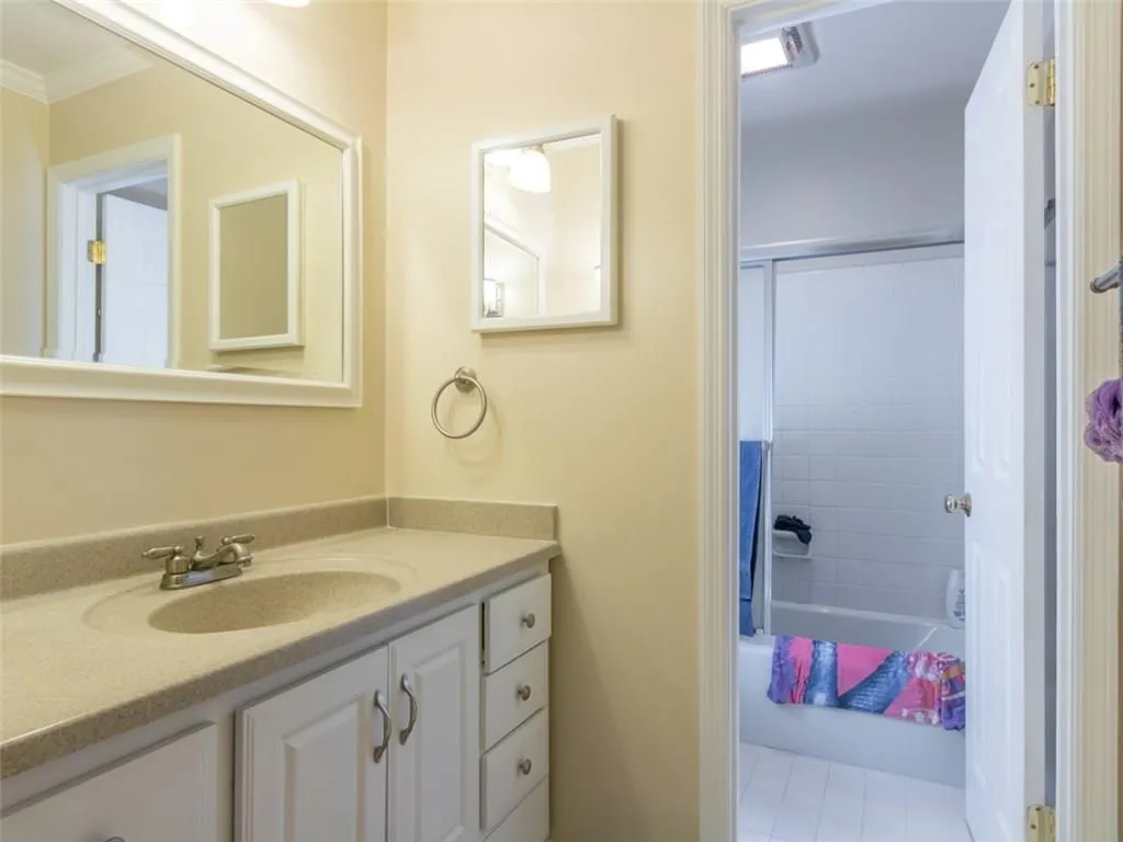 82 Forrest Place, Atlanta, Georgia 30328, 3 Bedrooms Bedrooms, ,2 BathroomsBathrooms,Residential,Sold,82 Forrest Place,5696263