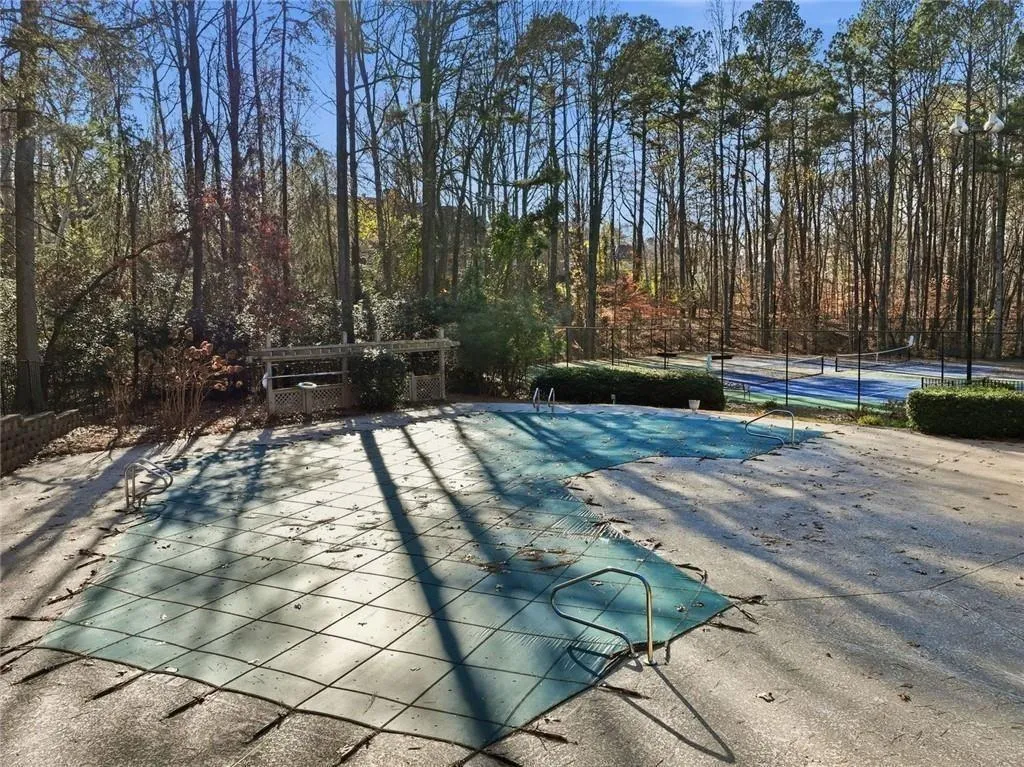 1104 Woodcliff Drive, Atlanta, Georgia 30350, 2 Bedrooms Bedrooms, ,2 BathroomsBathrooms,Residential,Sold,1104 Woodcliff Drive,7760304