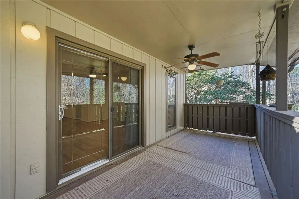 1104 Woodcliff Drive, Atlanta, Georgia 30350, 2 Bedrooms Bedrooms, ,2 BathroomsBathrooms,Residential,Sold,1104 Woodcliff Drive,7760304