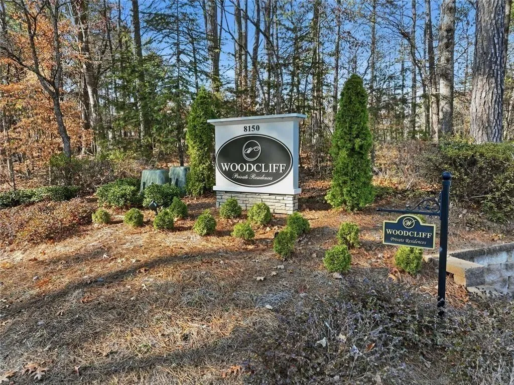 1104 Woodcliff Drive, Atlanta, Georgia 30350, 2 Bedrooms Bedrooms, ,2 BathroomsBathrooms,Residential,Sold,1104 Woodcliff Drive,7760304