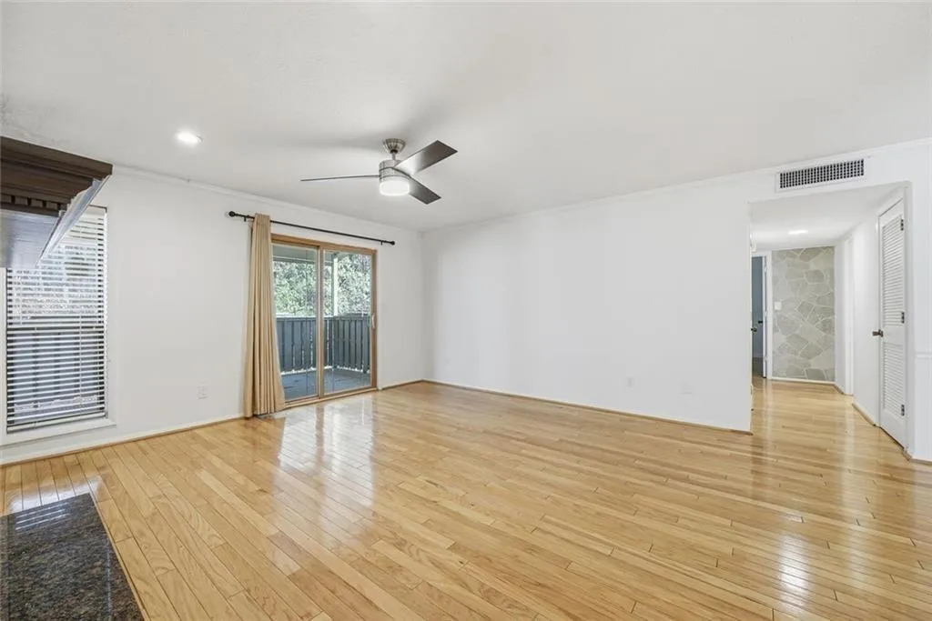 1104 Woodcliff Drive, Atlanta, Georgia 30350, 2 Bedrooms Bedrooms, ,2 BathroomsBathrooms,Residential,Sold,1104 Woodcliff Drive,7760304
