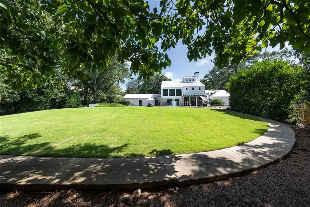 355 Glen Lake Drive, Sandy Springs, Georgia 30327, 4 Bedrooms Bedrooms, ,4 BathroomsBathrooms,Residential,Sold,355 Glen Lake Drive,7235151 355 Glen Lake Drive, Sandy Springs, Georgia 30327, 4 Bedrooms Bedrooms, ,4 BathroomsBathrooms,Residential,Sold,355 Glen Lake Drive,7235151