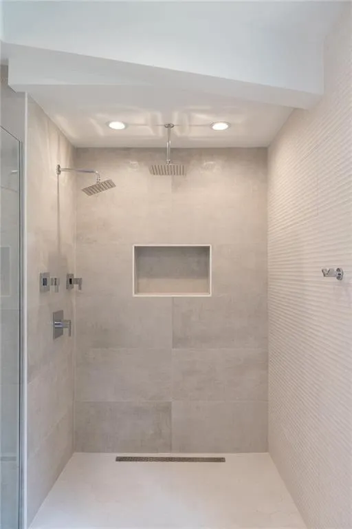 355 Glen Lake Drive, Sandy Springs, Georgia 30327, 4 Bedrooms Bedrooms, ,4 BathroomsBathrooms,Residential,Sold,355 Glen Lake Drive,7235151 355 Glen Lake Drive, Sandy Springs, Georgia 30327, 4 Bedrooms Bedrooms, ,4 BathroomsBathrooms,Residential,Sold,355 Glen Lake Drive,7235151