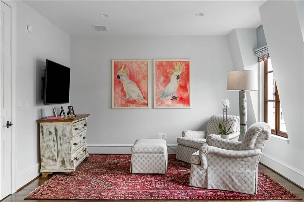 2288 Peachtree Road Nw Unit 15, Atlanta, Georgia 30309, 3 Bedrooms Bedrooms, ,3 BathroomsBathrooms,Residential,For Sale,2288 Peachtree Road Nw Unit 15,7625622