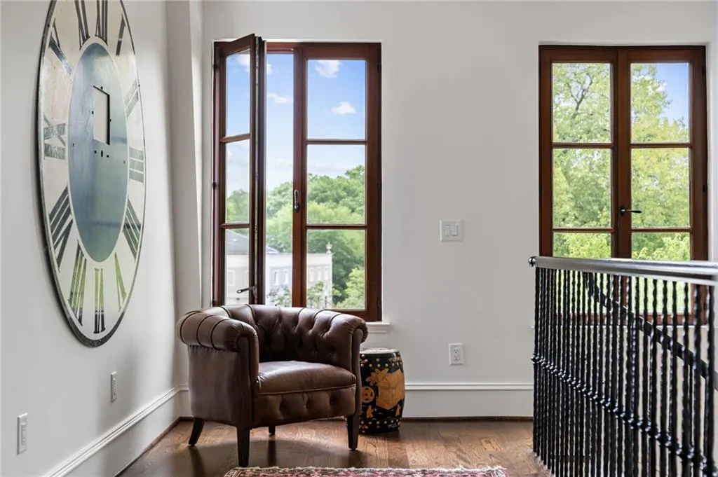2288 Peachtree Road Nw Unit 15, Atlanta, Georgia 30309, 3 Bedrooms Bedrooms, ,3 BathroomsBathrooms,Residential,For Sale,2288 Peachtree Road Nw Unit 15,7625622