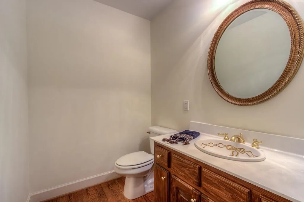 8020 River Circle, Sandy Springs, Georgia 30350, 5 Bedrooms Bedrooms, ,2 BathroomsBathrooms,Residential,Sold,8020 River Circle,5814121