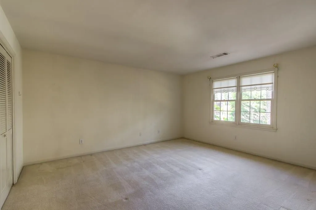8020 River Circle, Sandy Springs, Georgia 30350, 5 Bedrooms Bedrooms, ,2 BathroomsBathrooms,Residential,Sold,8020 River Circle,5814121