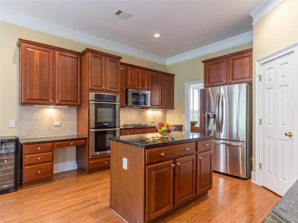 265 Wembley Circle, Sandy Springs, Georgia 30328, 4 Bedrooms Bedrooms, ,3 BathroomsBathrooms,Residential,Sold,265 Wembley Circle,5847738