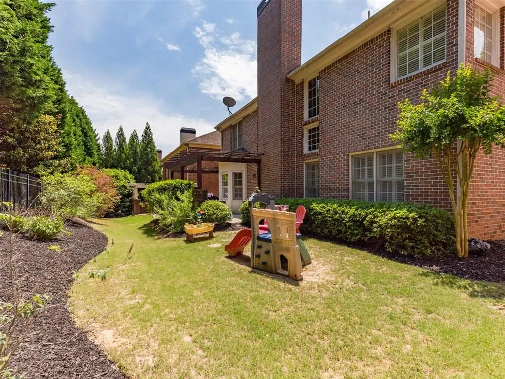265 Wembley Circle, Sandy Springs, Georgia 30328, 4 Bedrooms Bedrooms, ,3 BathroomsBathrooms,Residential,Sold,265 Wembley Circle,5847738