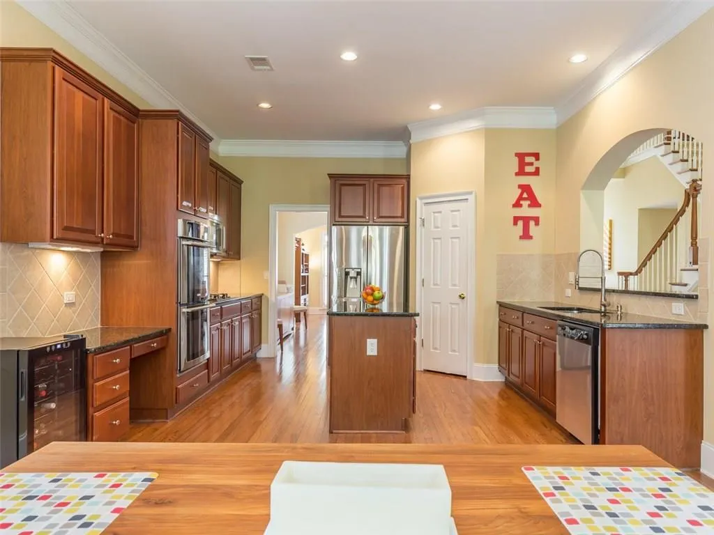 265 Wembley Circle, Sandy Springs, Georgia 30328, 4 Bedrooms Bedrooms, ,3 BathroomsBathrooms,Residential,Sold,265 Wembley Circle,5847738