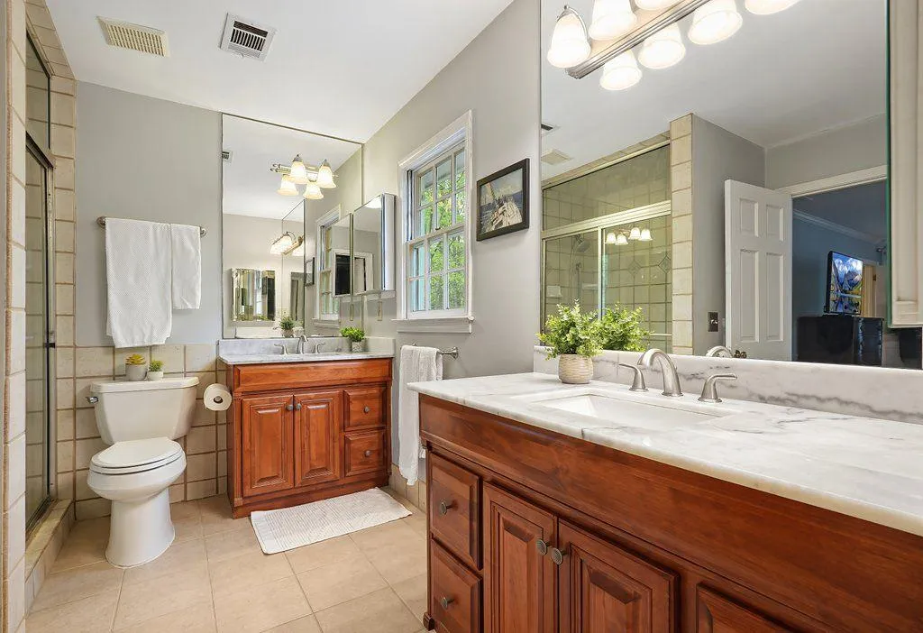 1553 Huntingdon Trail, Sandy Springs, Georgia 30350, 4 Bedrooms Bedrooms, ,3 BathroomsBathrooms,Residential,Sold,1553 Huntingdon Trail,7199258