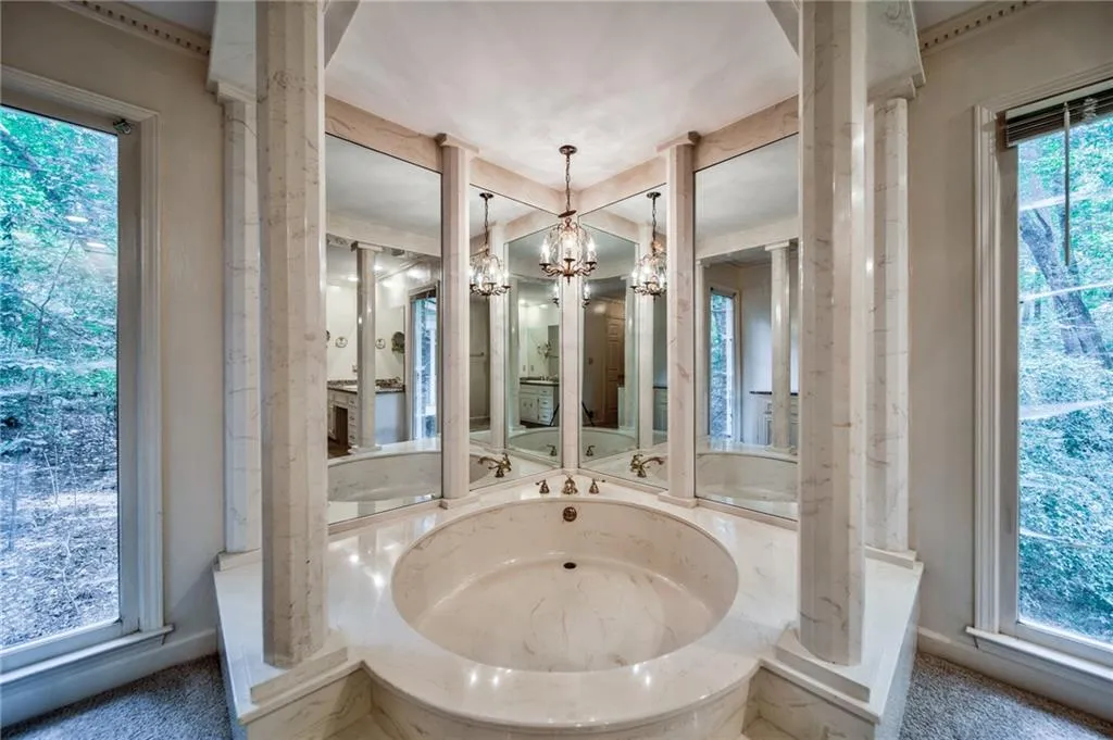 2035 Old Dominion Road, Sandy Springs, Georgia 30350, 5 Bedrooms Bedrooms, ,5 BathroomsBathrooms,Residential,Sold,2035 Old Dominion Road,7222929