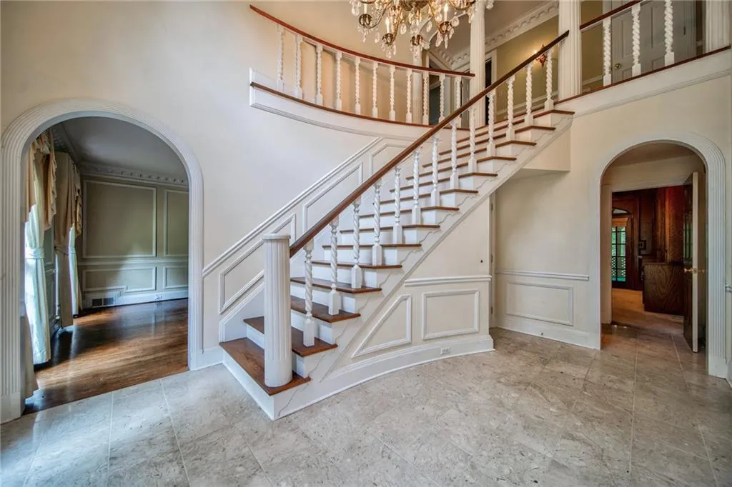 2035 Old Dominion Road, Sandy Springs, Georgia 30350, 5 Bedrooms Bedrooms, ,5 BathroomsBathrooms,Residential,Sold,2035 Old Dominion Road,7222929