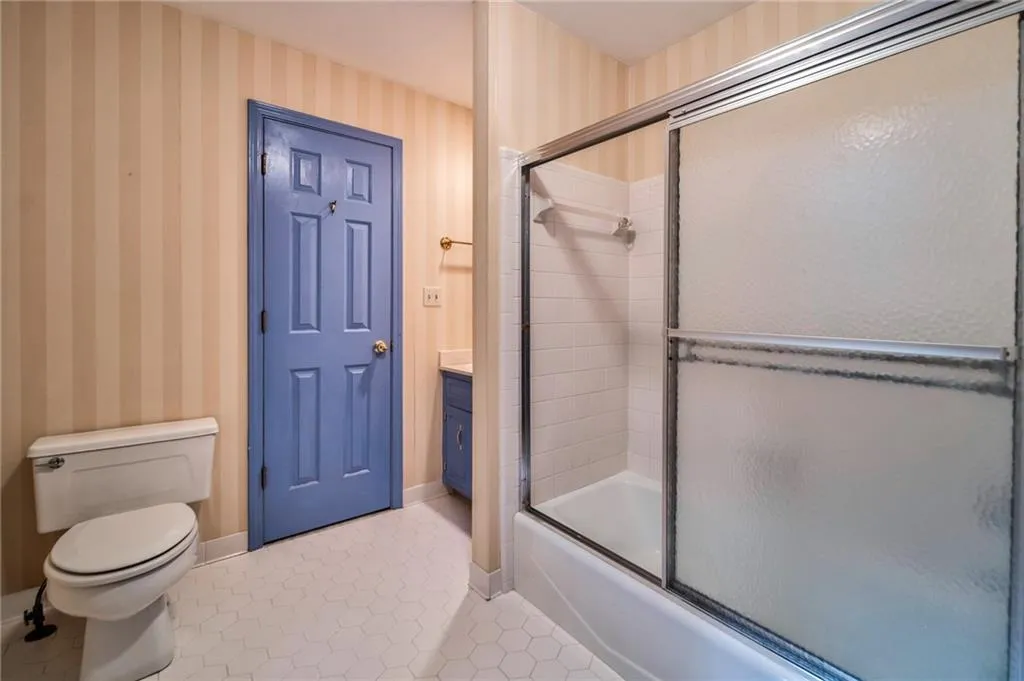 2035 Old Dominion Road, Sandy Springs, Georgia 30350, 5 Bedrooms Bedrooms, ,5 BathroomsBathrooms,Residential,Sold,2035 Old Dominion Road,7222929