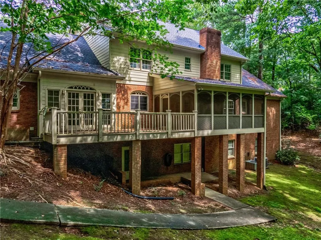 2035 Old Dominion Road, Sandy Springs, Georgia 30350, 5 Bedrooms Bedrooms, ,5 BathroomsBathrooms,Residential,Sold,2035 Old Dominion Road,7222929