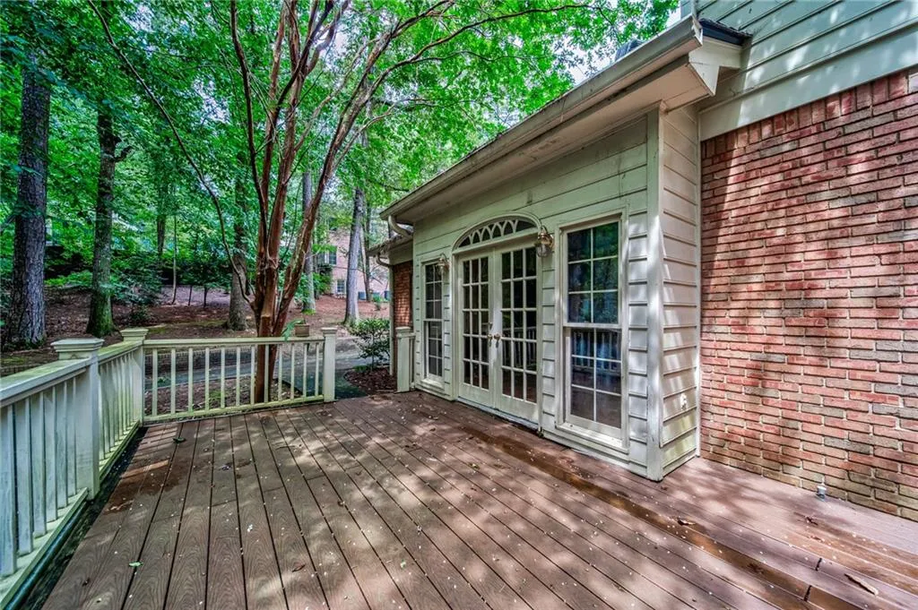 2035 Old Dominion Road, Sandy Springs, Georgia 30350, 5 Bedrooms Bedrooms, ,5 BathroomsBathrooms,Residential,Sold,2035 Old Dominion Road,7222929