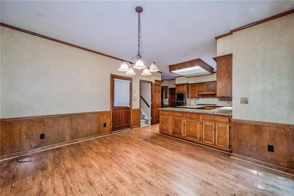 2035 Old Dominion Road, Sandy Springs, Georgia 30350, 5 Bedrooms Bedrooms, ,5 BathroomsBathrooms,Residential,Sold,2035 Old Dominion Road,7222929