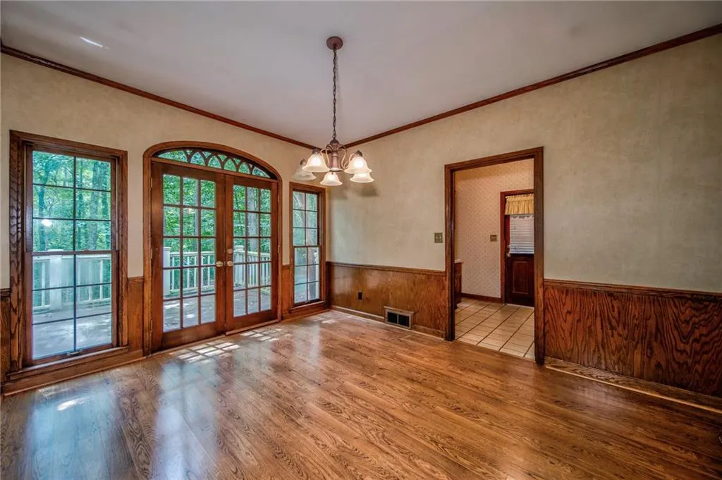 2035 Old Dominion Road, Sandy Springs, Georgia 30350, 5 Bedrooms Bedrooms, ,5 BathroomsBathrooms,Residential,Sold,2035 Old Dominion Road,7222929