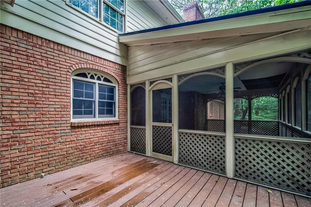 2035 Old Dominion Road, Sandy Springs, Georgia 30350, 5 Bedrooms Bedrooms, ,5 BathroomsBathrooms,Residential,Sold,2035 Old Dominion Road,7222929