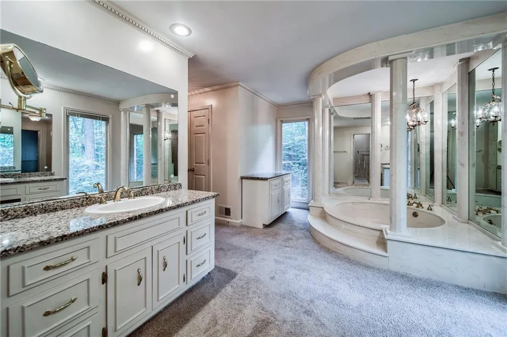 2035 Old Dominion Road, Sandy Springs, Georgia 30350, 5 Bedrooms Bedrooms, ,5 BathroomsBathrooms,Residential,Sold,2035 Old Dominion Road,7222929