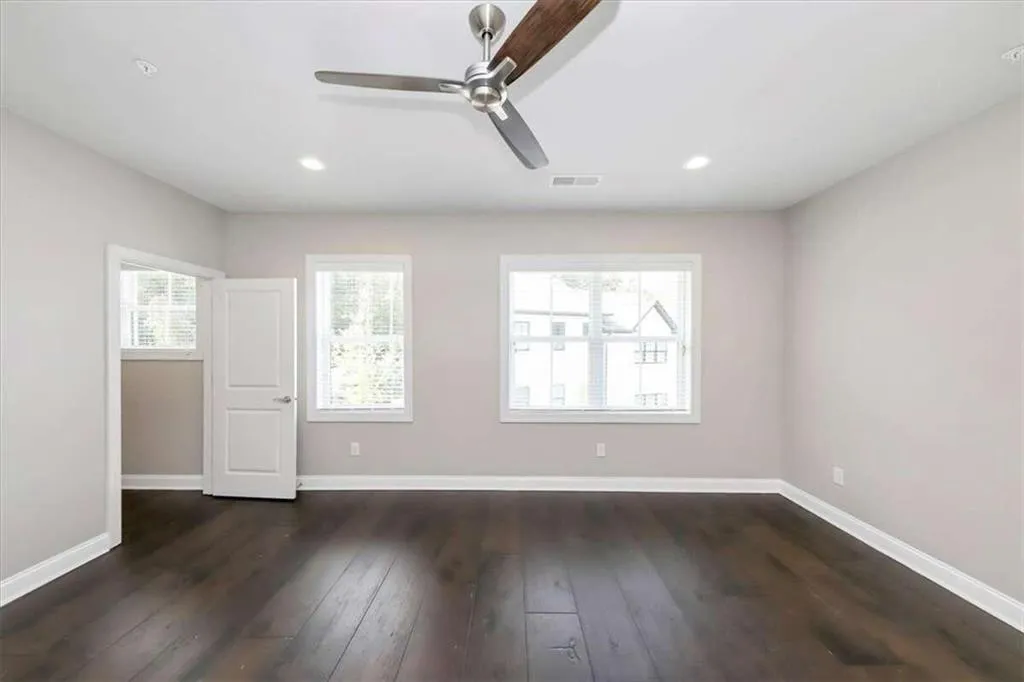 8017 Linfield Way, Sandy Springs, Georgia 30350, 3 Bedrooms Bedrooms, ,3 BathroomsBathrooms,Residential,Sold,8017 Linfield Way,7487112