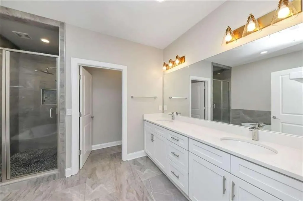 8017 Linfield Way, Sandy Springs, Georgia 30350, 3 Bedrooms Bedrooms, ,3 BathroomsBathrooms,Residential,Sold,8017 Linfield Way,7487112