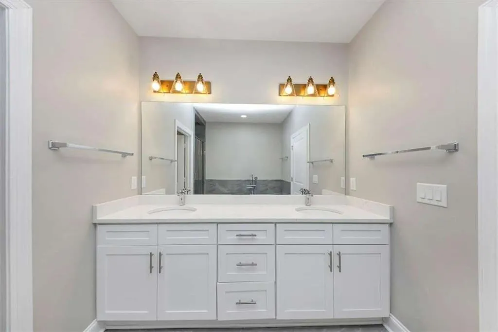 8017 Linfield Way, Sandy Springs, Georgia 30350, 3 Bedrooms Bedrooms, ,3 BathroomsBathrooms,Residential,Sold,8017 Linfield Way,7487112