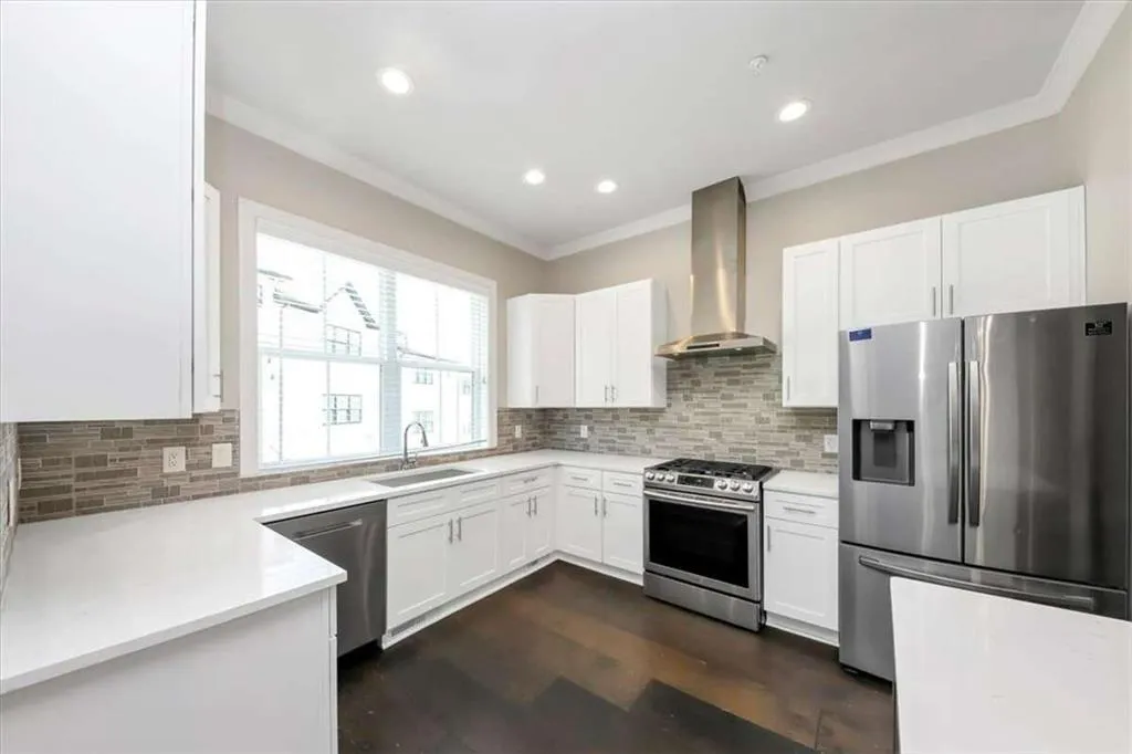 8017 Linfield Way, Sandy Springs, Georgia 30350, 3 Bedrooms Bedrooms, ,3 BathroomsBathrooms,Residential,Sold,8017 Linfield Way,7487112